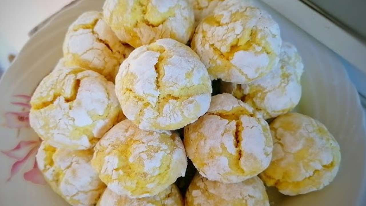 Ağızda dağılan kıyır kıyır limonlu kurabiyenin sırrı ; Sirke yerine 2 yemek kaşığı eklemek yetiyor - Sayfa 3