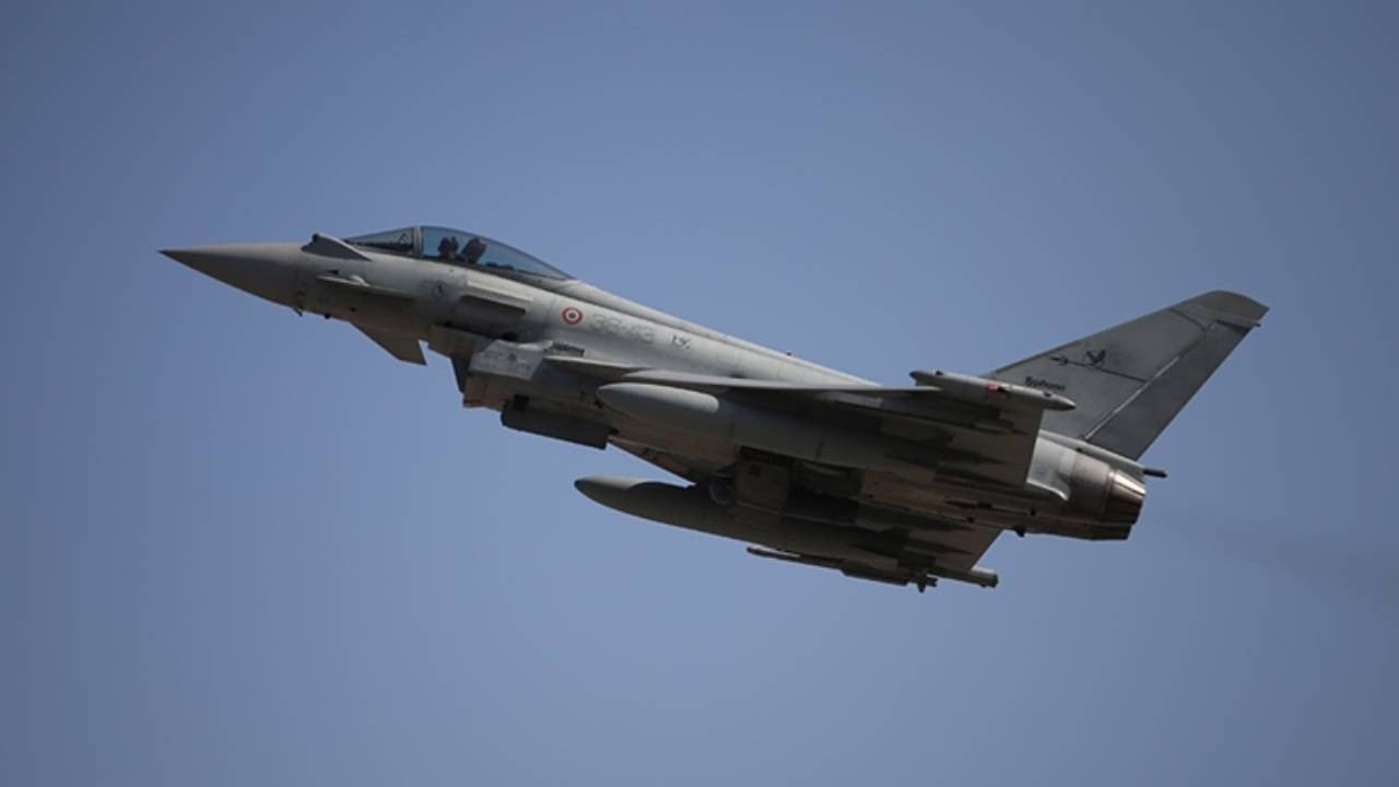 Almanya, 20 adet Eurofighter satın almaya hazırlanıyor