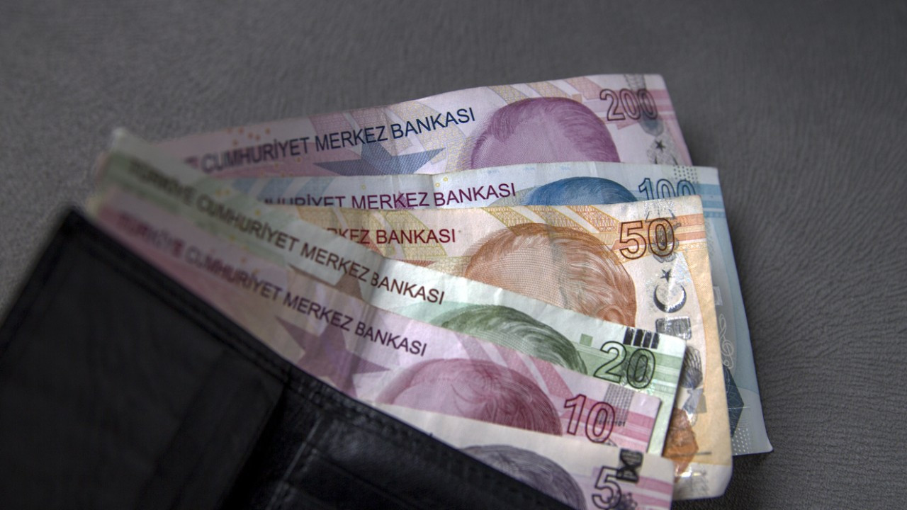 Mevduat faizinde düşüş sürüyor: 1 milyon TL’nin getirisi ne kadar oldu? İşte banka banka oranlar...