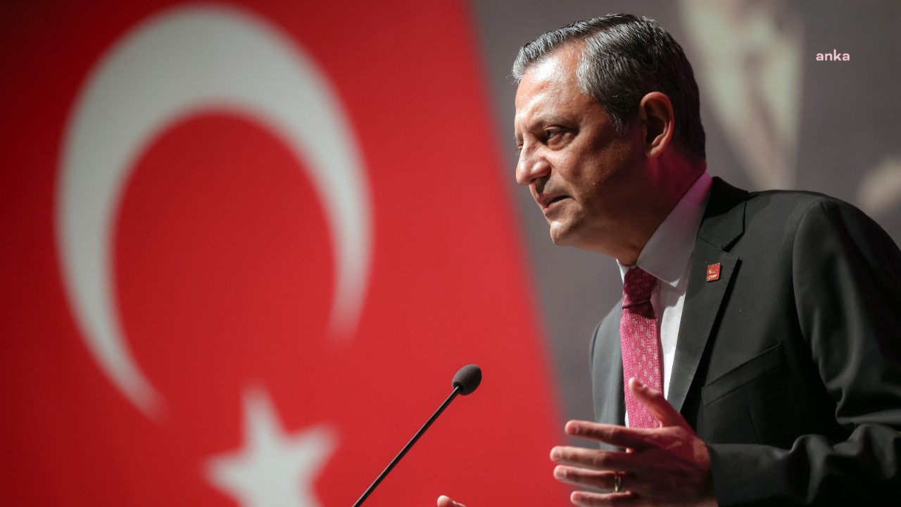 Özel: Erdoğan, 29 almış, sınıfta kalmış, kopya çekmeye uğraşıyor