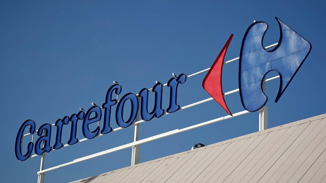 Perakende devi Carrefour'dan 1 milyar Euroluk satış: Pazardan çekildi
