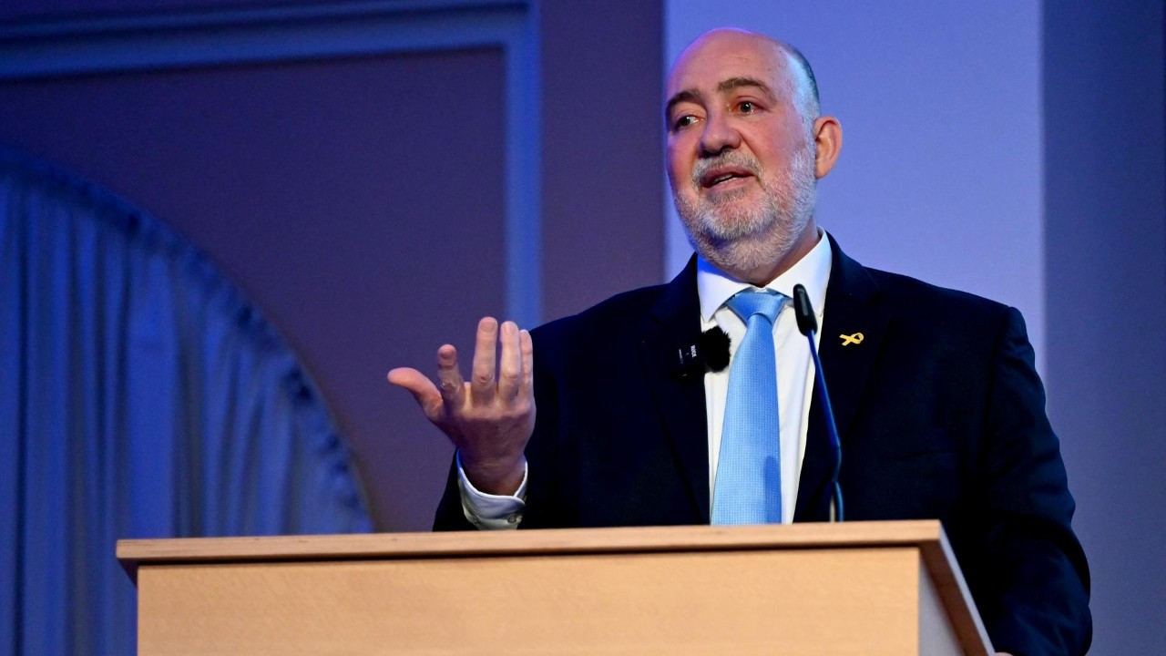 İsrail'in Berlin Büyükelçisi: Gazze'de açlık çekenler, sadece İsrailli rehineler