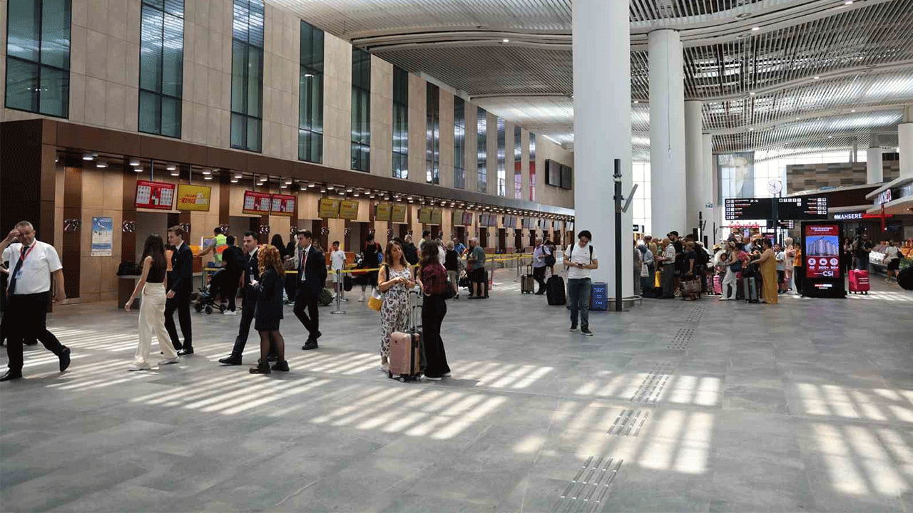 Çukurova Uluslararası Havalimanı 10 ayda 4,5 milyon yolcuyu ağırladı