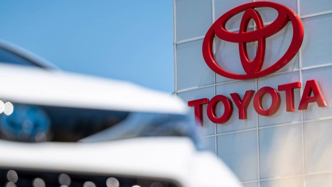 Toyota, 2025'in ilk yarısında dünyada en çok araç satan şirket ünvanını 6. kez korudu