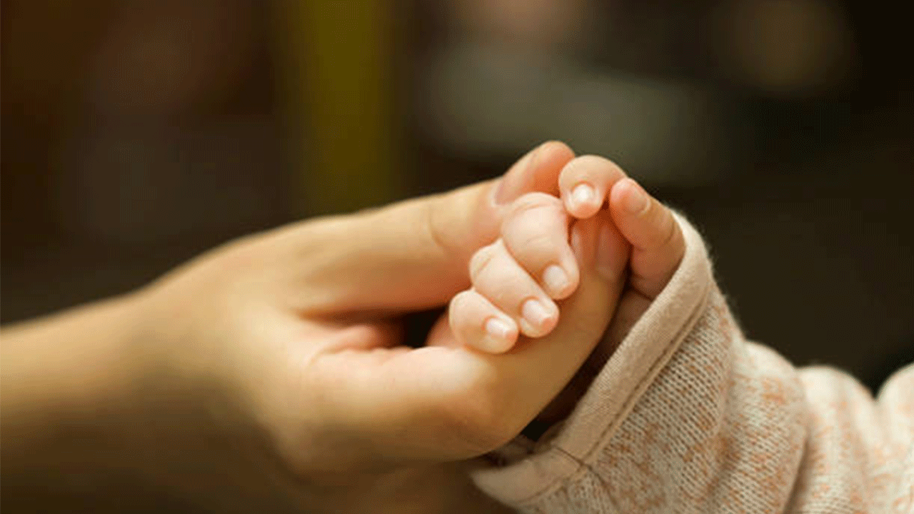 İsrail'in Gazze'ye saldırılarında hayattan koparılan masum bebekler