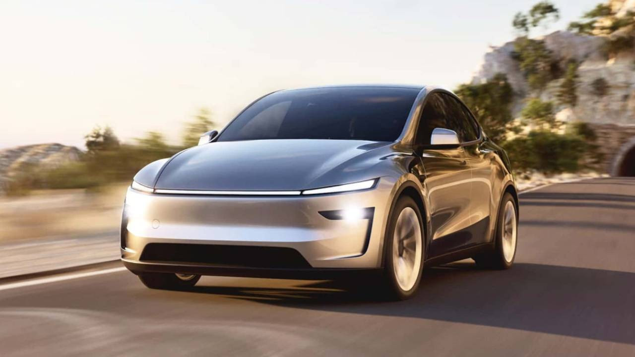 Tesla satışları durdurmuştu: Hem tarihleri, hem de yeni zamlı fiyatları açıkladı