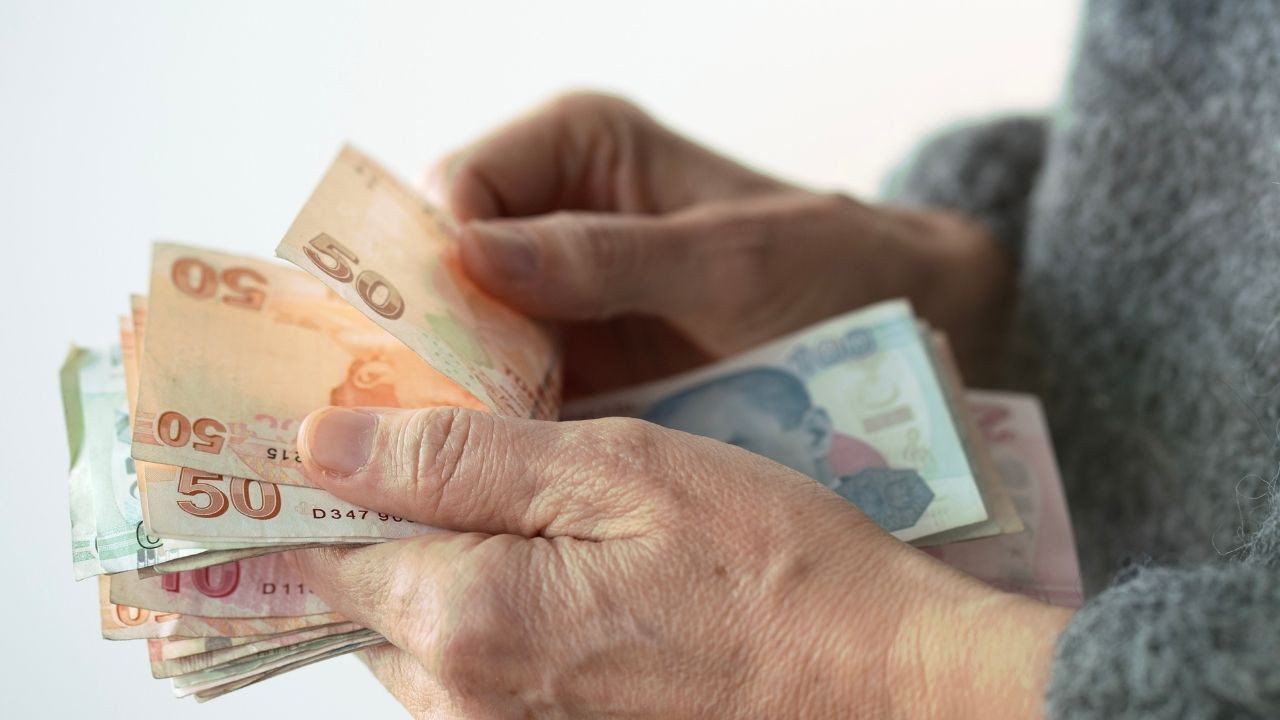 Quando saranno annunciati gli aumenti salariali per i dipendenti pubblici e i pensionati? La decisione finale spetta al Collegio Arbitrale - Pagina 3