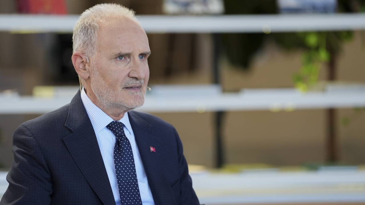 Şekib Avdagiç: Savaşın tetiklediği enflasyona karşı üretim, verimlilik ve ihracatı korumalıyız