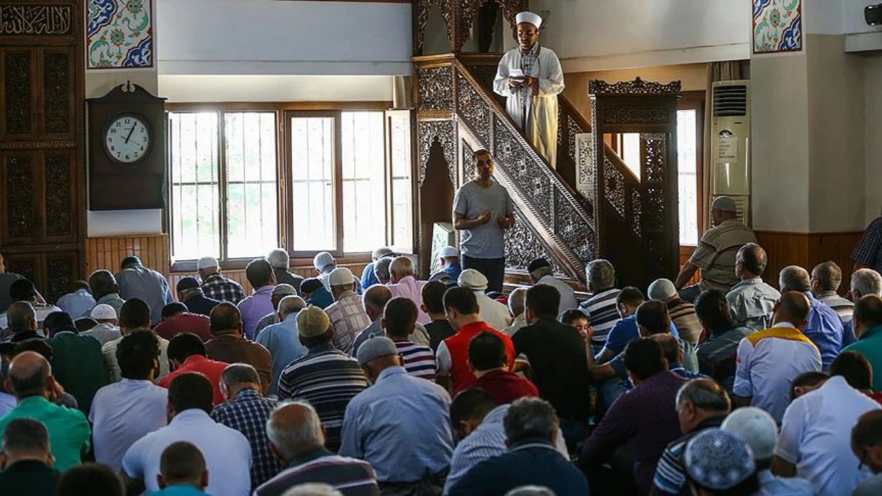 29 Ağustos 2025 Cuma hutbesi konusu yayımlandı " Âlemlere Rahmet Hz. Muhammed (S.A.S)” - Sayfa 7