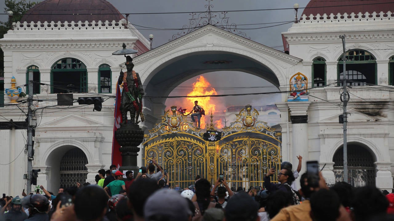 Nepal'deki protestolarda can kaybı 72'ye çıktı