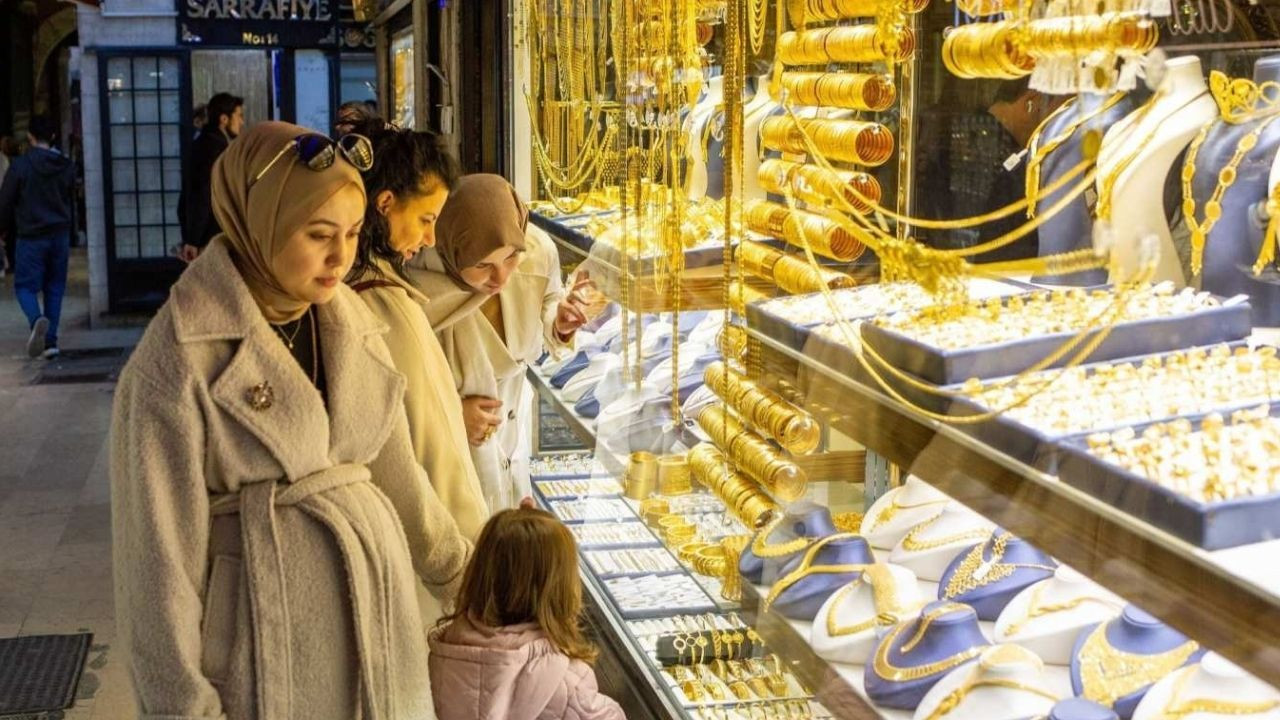 Should I buy a gram of gold or a quarter? İslam Memiş announced the most profitable investment option - Page 1