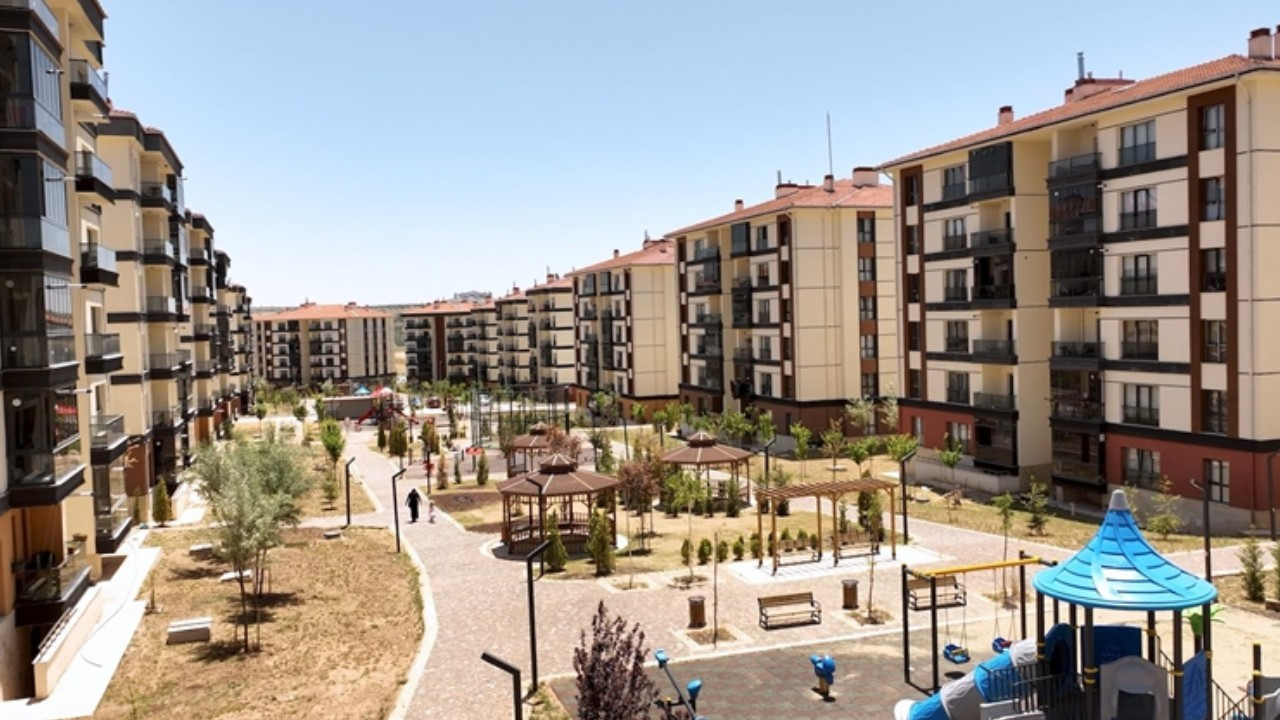 500 bin sosyal konut başvurusu için son hafta: Kura çekimi ne zaman?