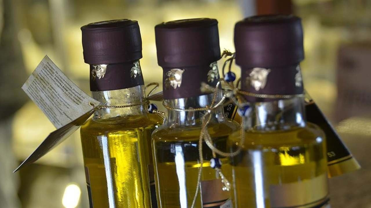 Tariş Başkanı Akova'dan zeytinyağında 'yüksek rekolte' açıklamalarına tepki: Tahmi için erken