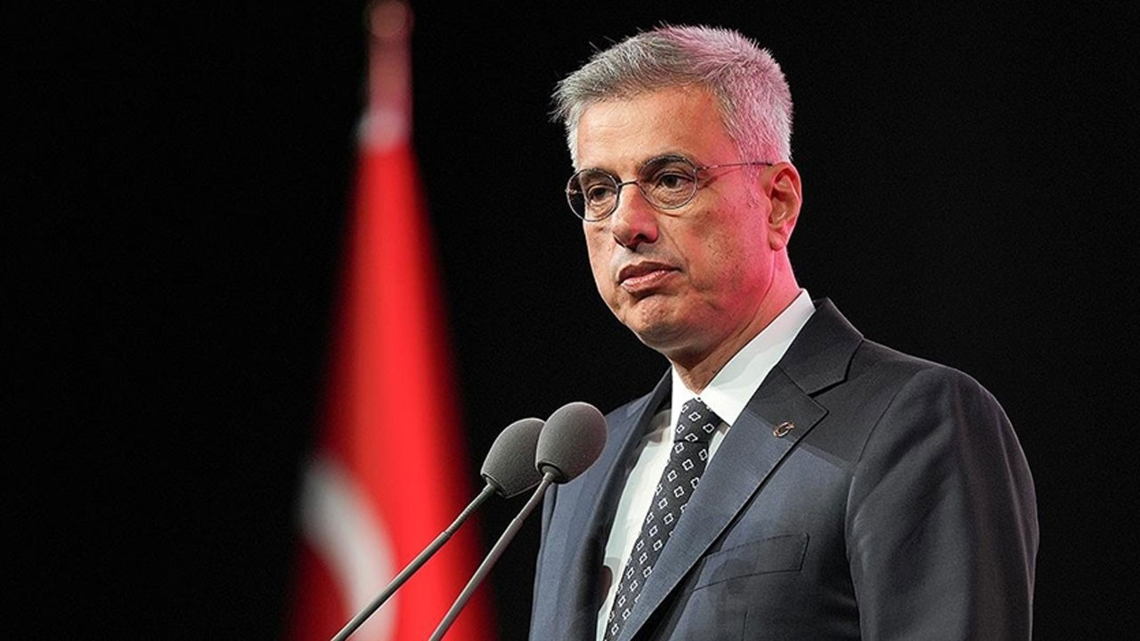 Bakan Memişoğlu: Hekimlerimizin iyi hal belgesi alıyor olmaları, yurt dışına gittikleri anlamına gelmez