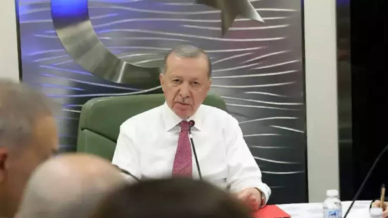 Cumhurbaşkanı Erdoğan'dan bahis soruşturması açıklaması: Milyonlarca lira transfer ücreti alan insanlar, bu işin içerisine nasıl bulaşır, nasıl girer?
