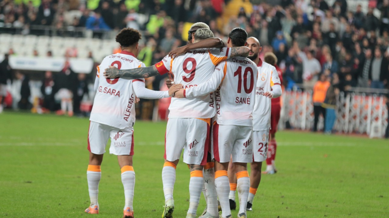 Galatasaray, Başakşehir maçının gününün değişmesi için TFF'ye başvurdu