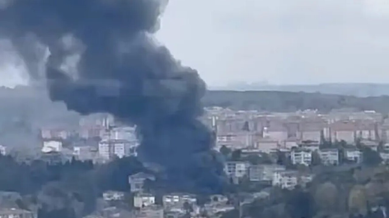 Sarıyer'de korkutan yangın: İtfaiye ekipleri bölgeye sevk edildi