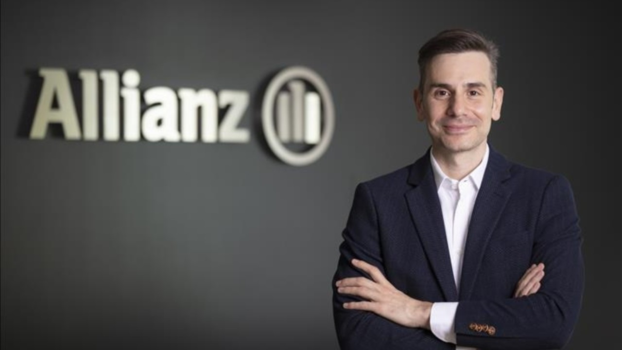 Allianz, kız çocuklarını kış sporuyla buluşturuyor