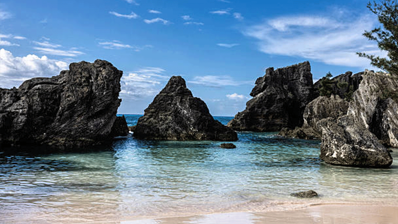 Bermuda’yı milyonlarca yıldır ayakta tutan sır: Rekor kalınlıkta kaya katmanı keşfedildi