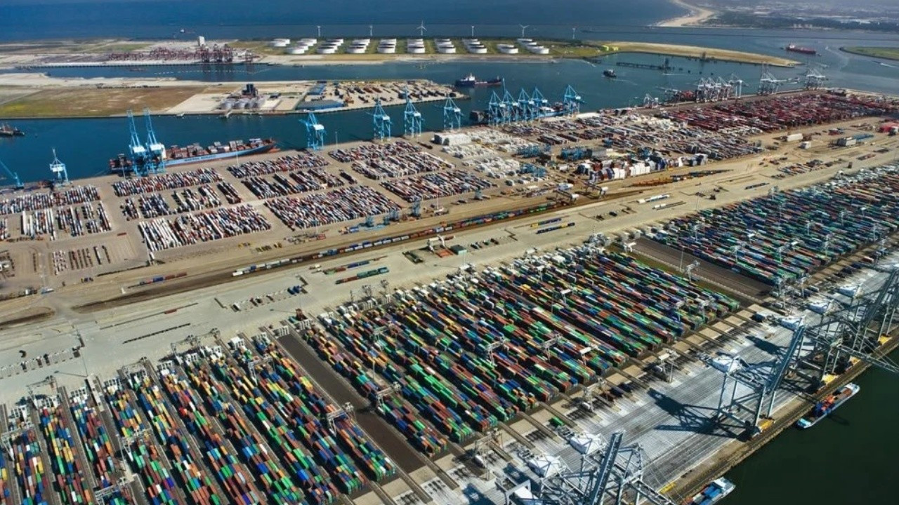 Dünyanın en yoğun 10 limanı seçildi ; Yıllık 1.4 milyar tondan fazla ürün geçiyor