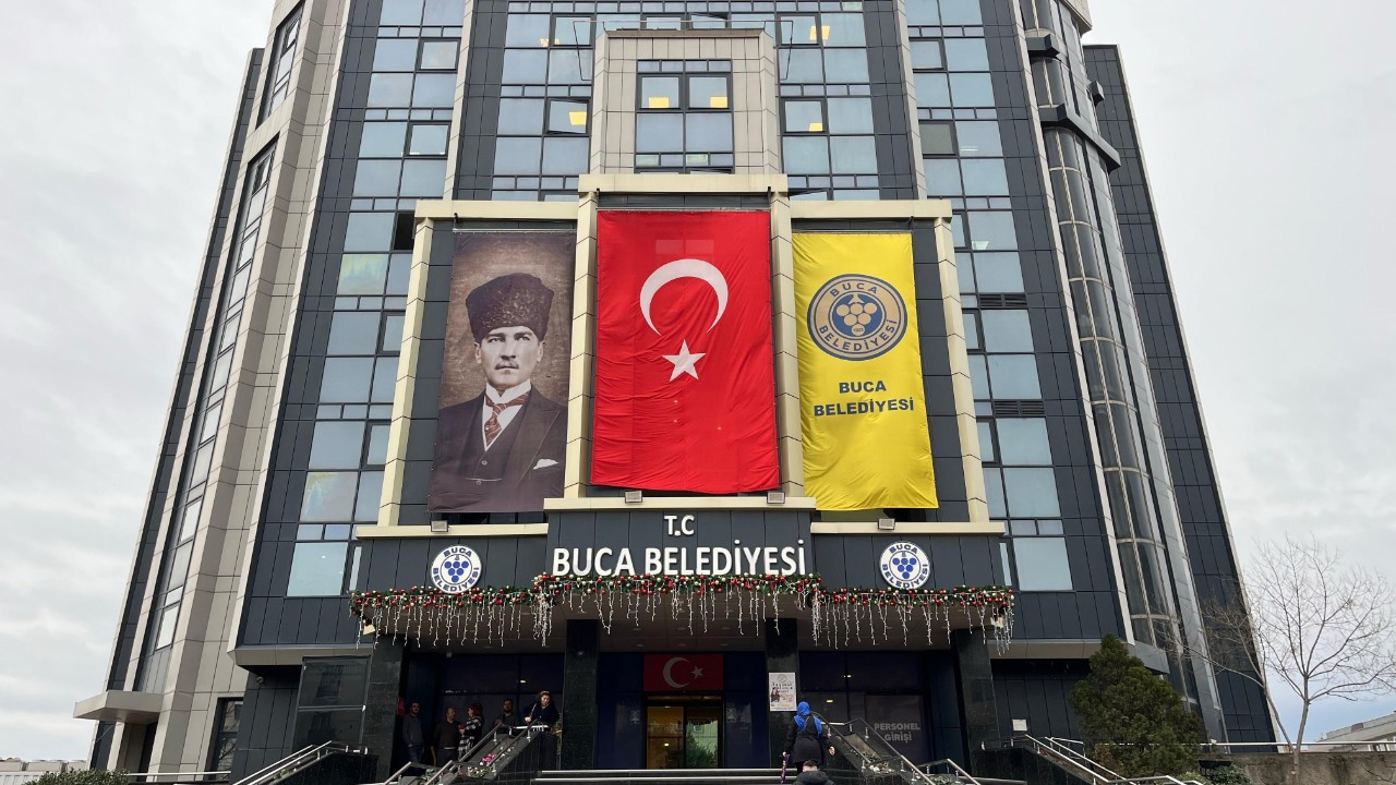 Buca Belediyesi'ne operasyon: Belediye Başkanı Duman gözaltında