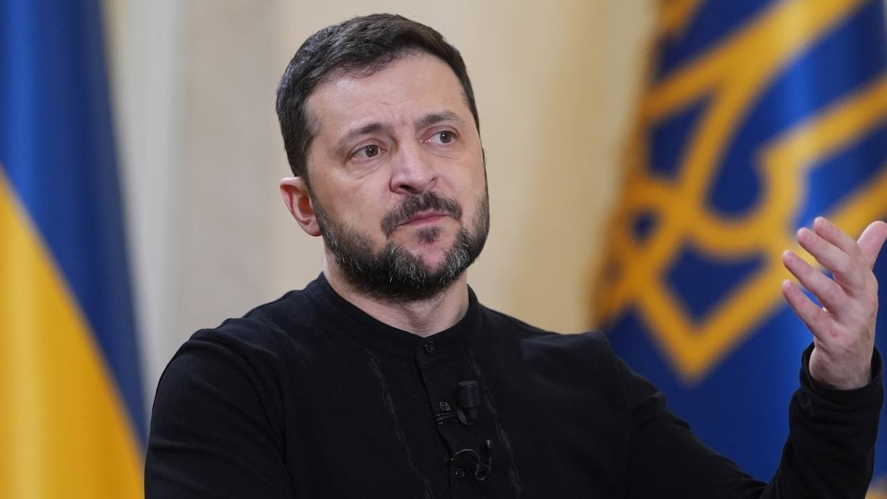 Zelenskiy'den müzakere açıklaması: Siyasi alanda ise diyalog oldu ve ilerlemeye karar verdik