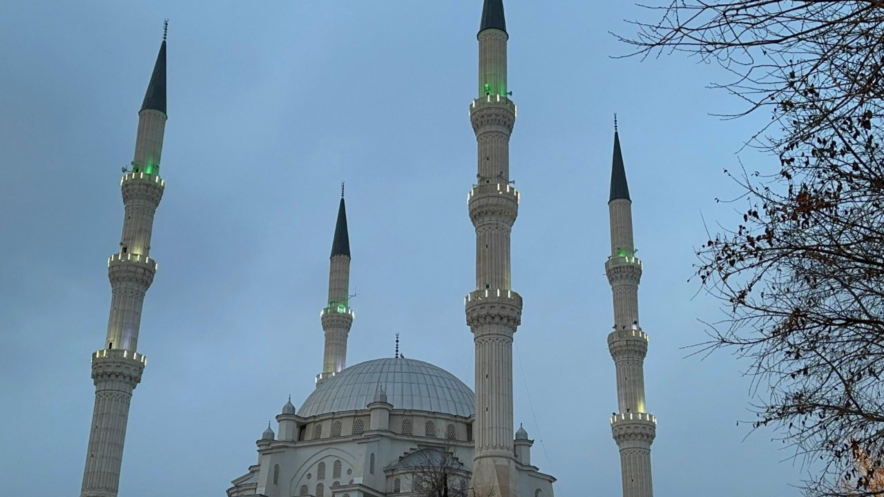 Türkiye'de ilk iftar Iğdır'da yapıldı