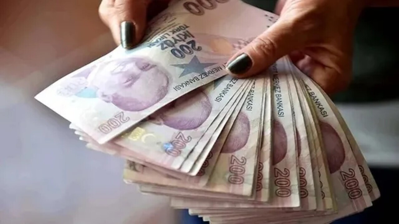 En düşük ihtiyaç kredi faizleri açıklandı: 1 milyon TL'nin 12 ay vadede geri ödemesi belli oldu