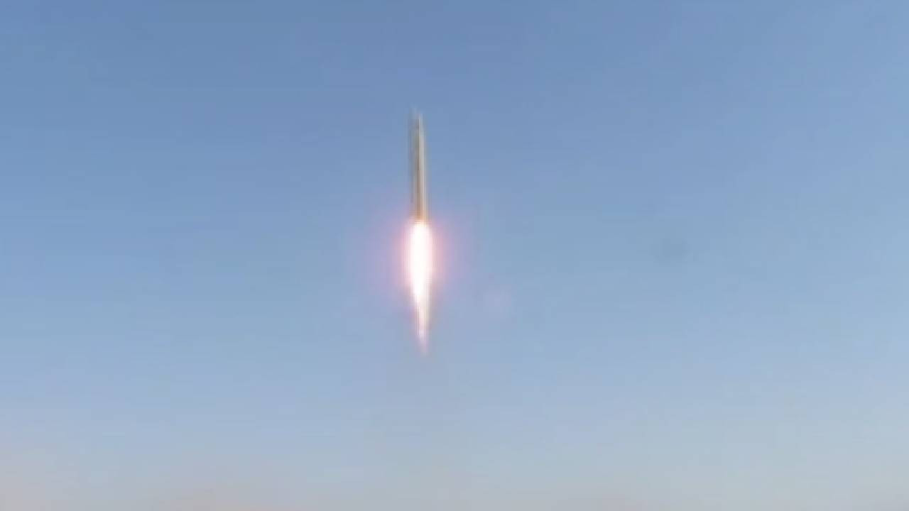 İran Devrim Muhafızları, Nasrallah füzesinin ilk kez kullanıldığını açıkladı (Video)