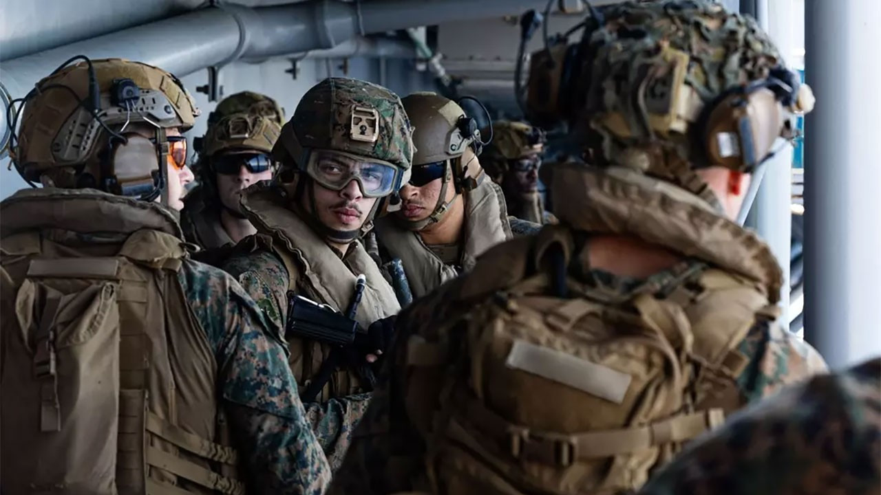 3500 ABD deniz piyadesini taşıyan gemi Orta Doğu'ya ulaştı! Açıklama CENTCOM'dan