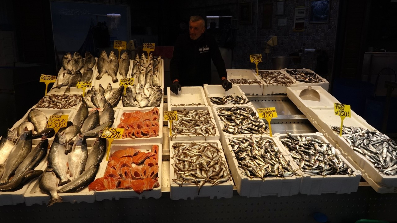Av yasağı yaklaştı, tezgahlarda hamsinin yerini istavrit aldı
