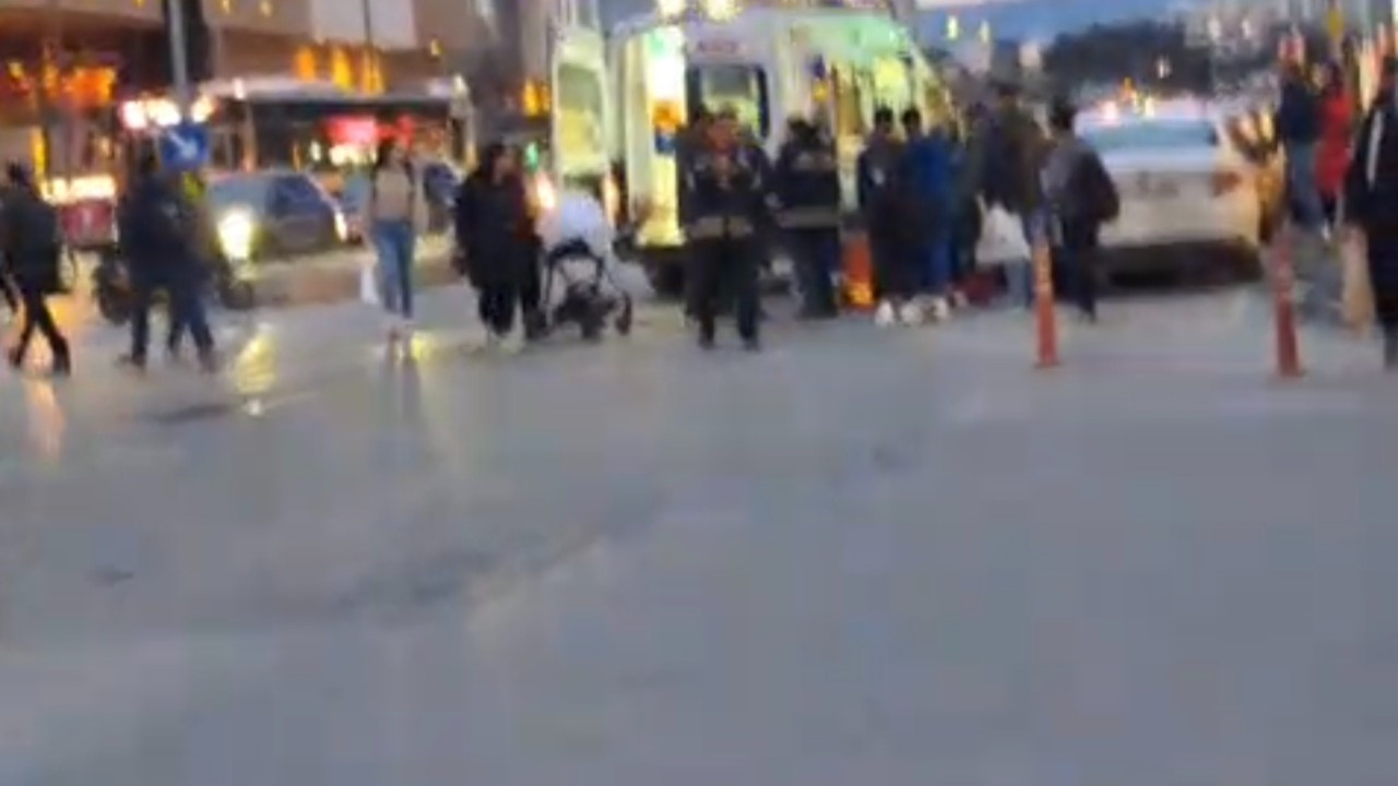 Trafik ışığında bekleyen bebek arabasına motosiklet çarptı: İki yaşındaki Arya hayatını kaybetti