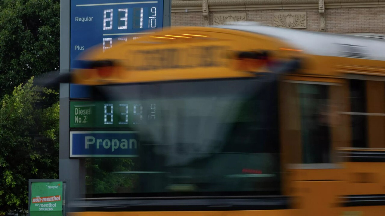 ABD'de benzin fiyatları 2022'den bu yana ilk kez en yüksek seviyeye çıktı