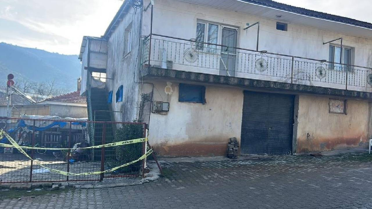 Manisa'da dehşet gecesi: Boşanma aşamasındaki eşini ve ailesini katletti