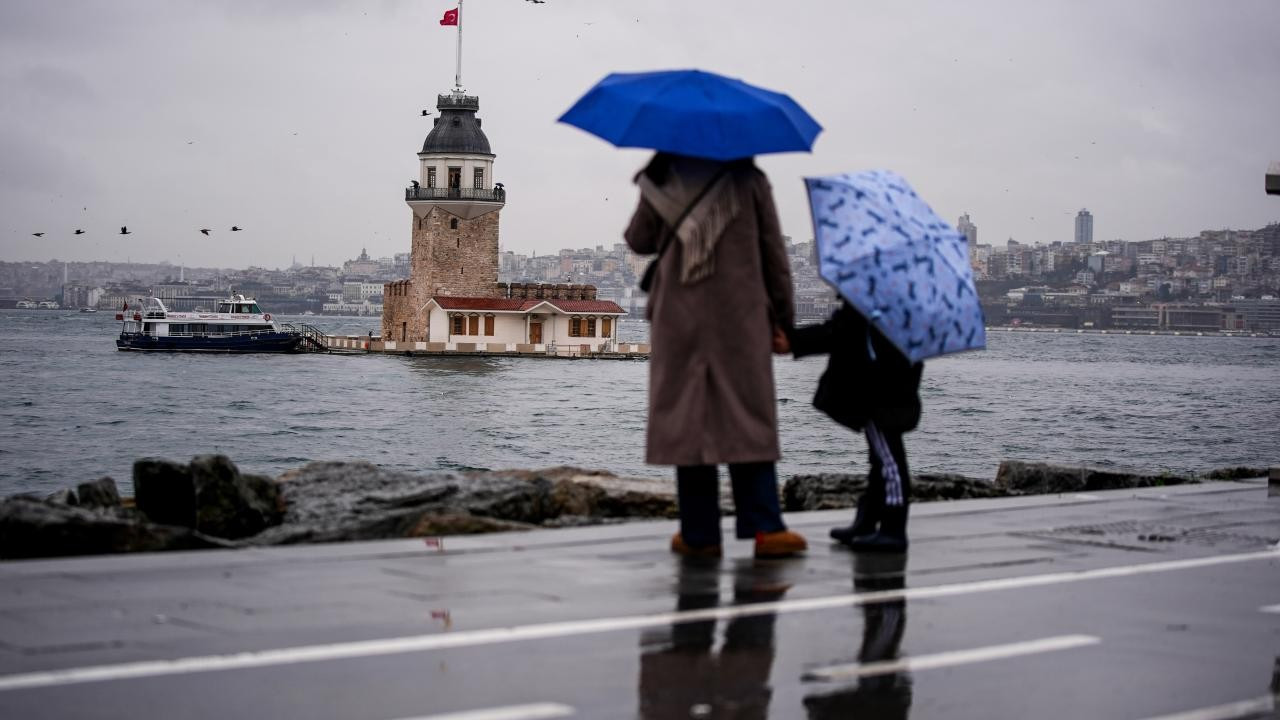 İstanbul’a fırtına ve sağanak uyarısı: AKOM saat verdi