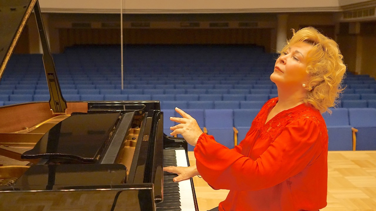 Bir piyanonun izinde üç ülke