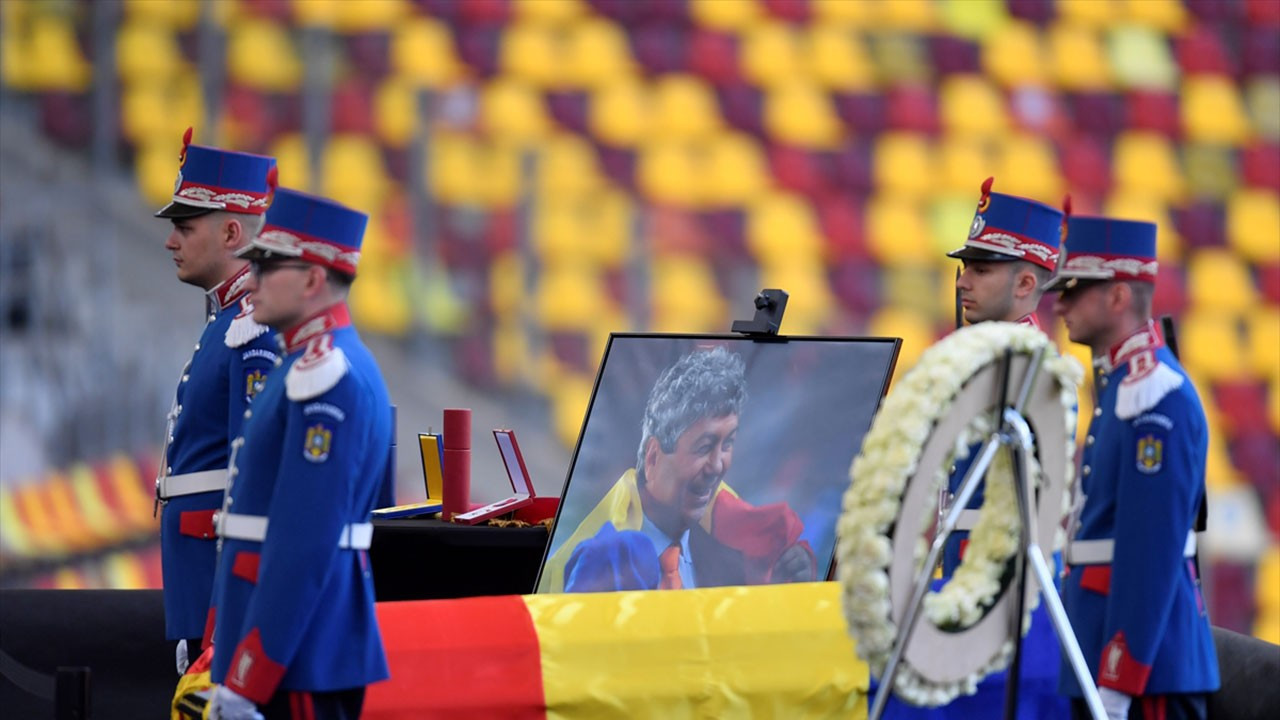 Mircea Lucescu için Romanya'da cenaze töreni düzenlendi