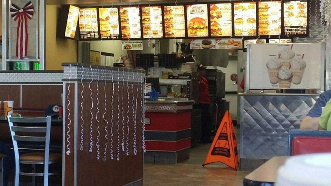 65 yıldır faaliyet gösteriyordu; Ünlü restoran markası iflasa sürükleniyor.