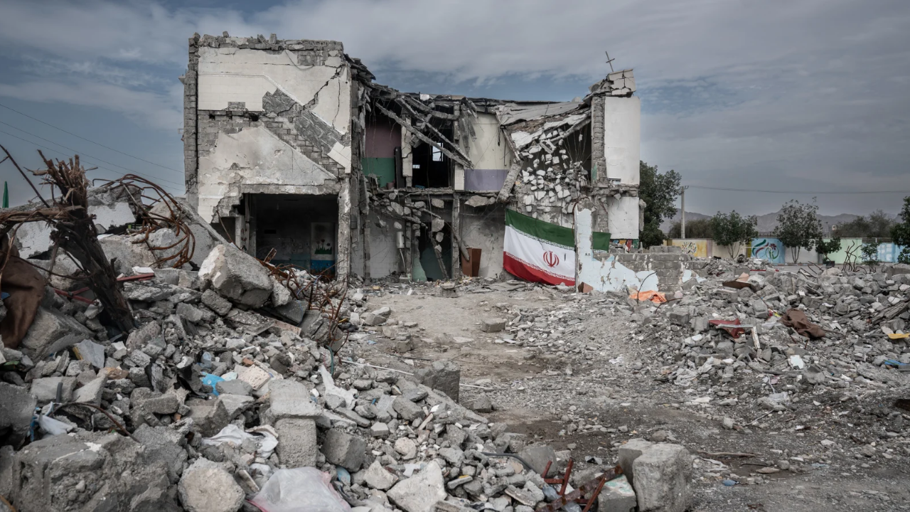 Ateşkes kararı İran içinde nasıl bölünme yarattı?