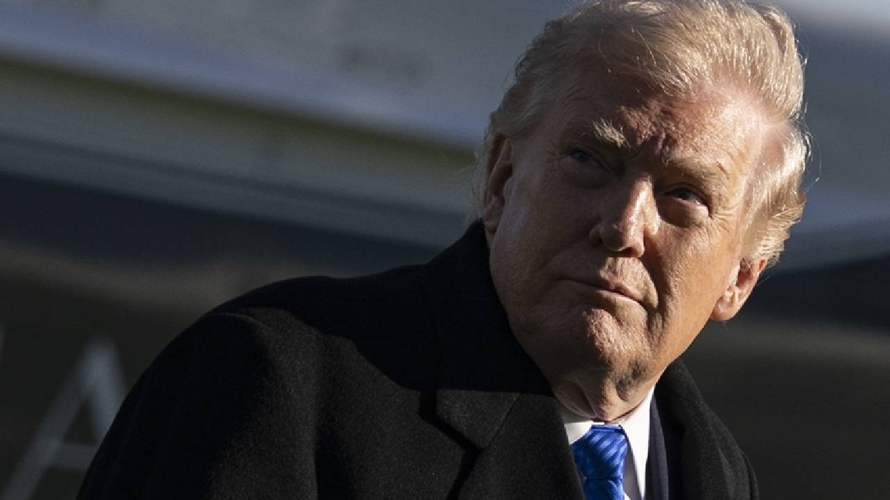 Trump’tan Papa 14. Leo’ya sert eleştiri: Kendine çeki düzen vermeli