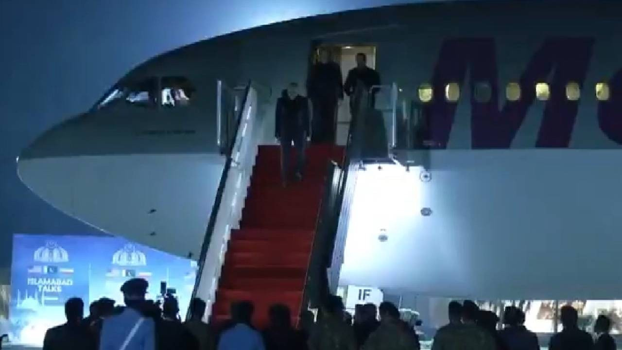 ABD ile müzakereleri yürütecek İran heyeti İslamabad’a ulaştı