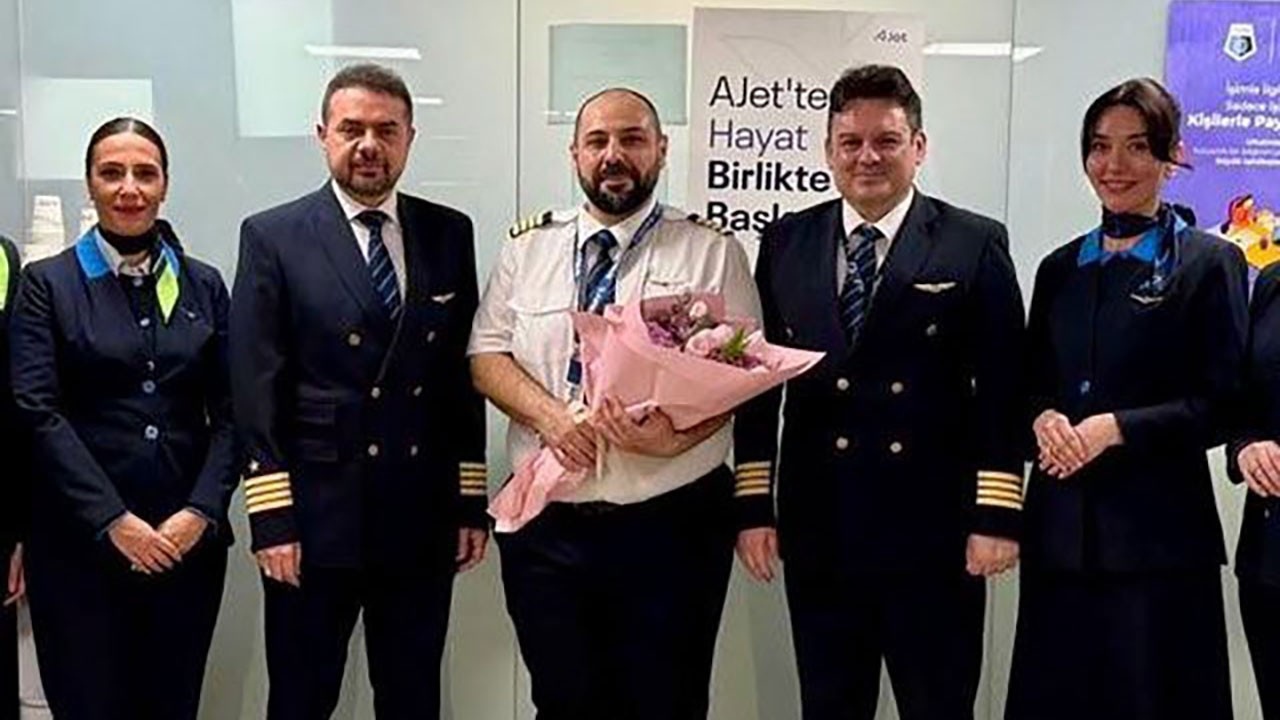 AJet, pilotlara ilk terfiyi verdi