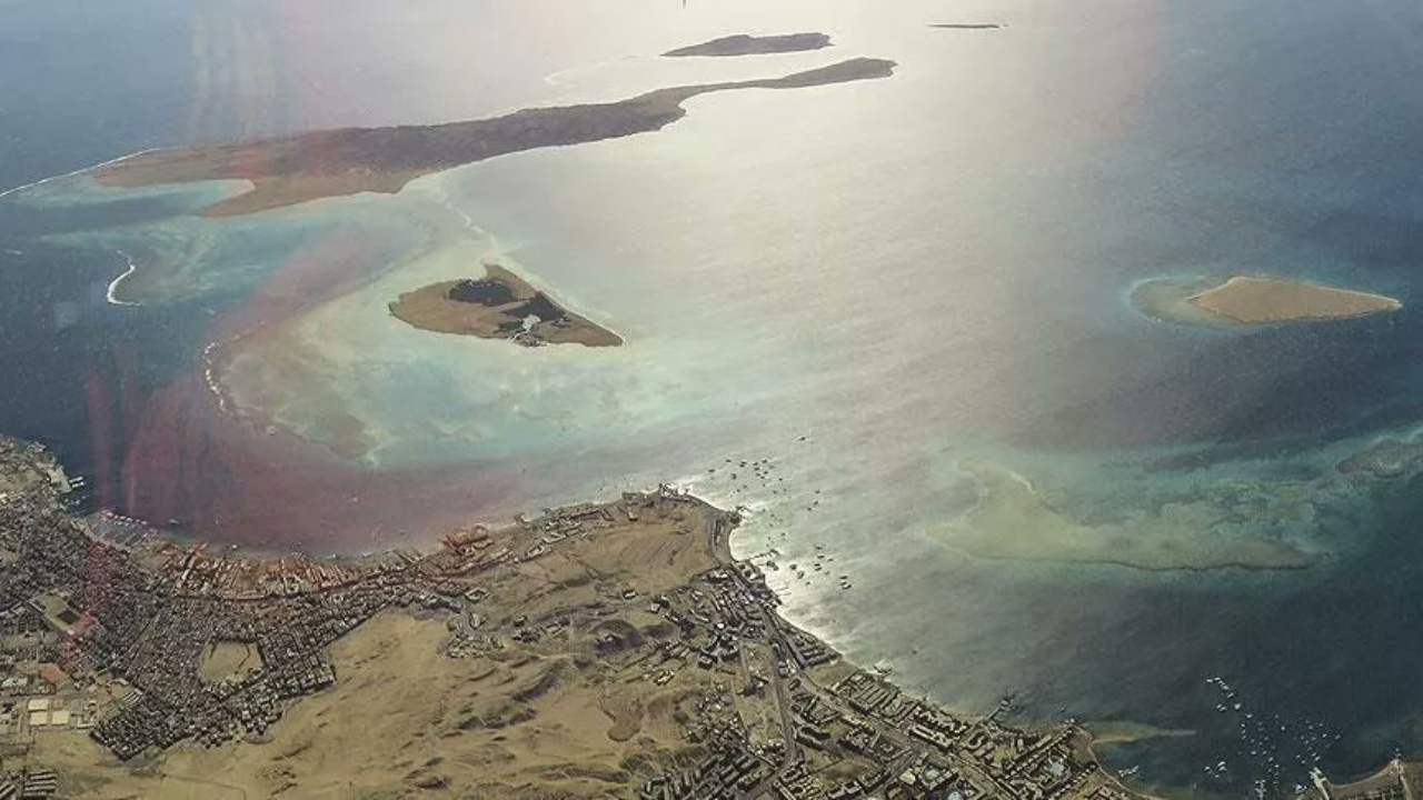 İran: Basra Körfezi ve Umman Denizi'ndeki limanlarımız tehdit edilirse bölgedeki hiçbir liman güvende olmaz