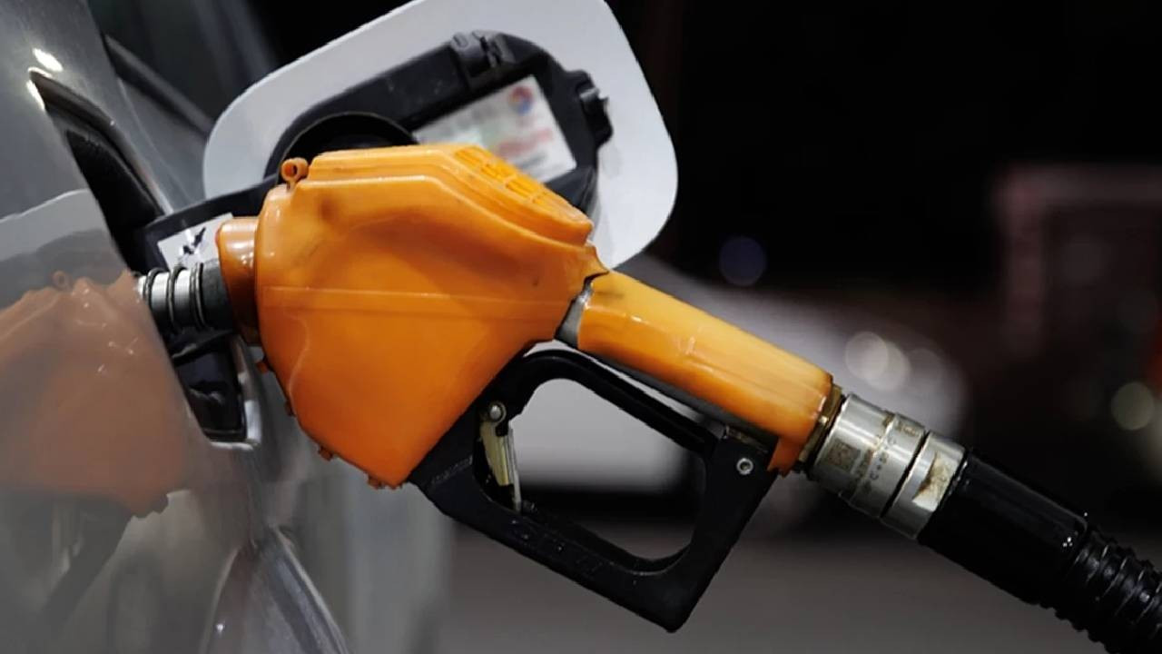 İran'dan ABD'ye abluka tepkisi: 'Şu anki benzin fiyatlarının tadını çıkarın'