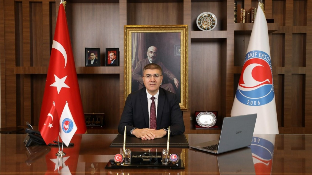 MAKÜ'de tamamı ithal edilen üç ilaç üretildi!