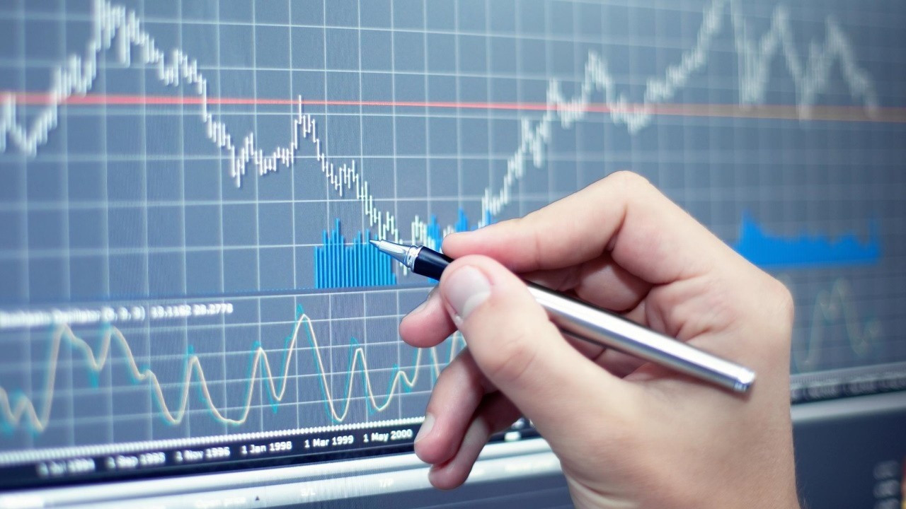 Savaş, kredi not artışını frenledi