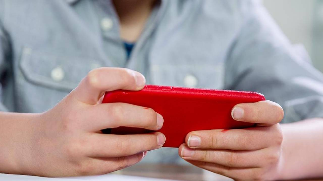 Çocuklara özel sim hattı geliyor: Şiddet içerikli oyunlar engellenecek