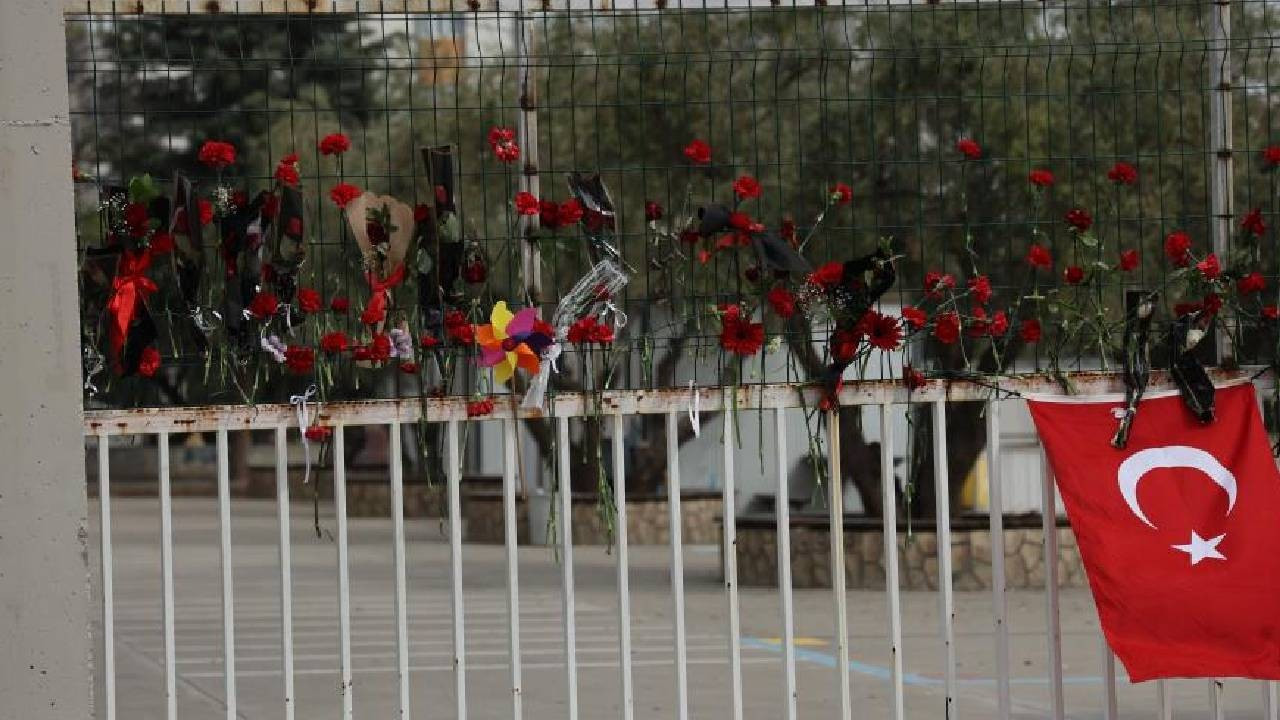 Kahramanmaraş'taki okul katliamında nöbetçi öğretmen diğer öğrencileri kurtarmak için 'yere yatın' diye bağırmış