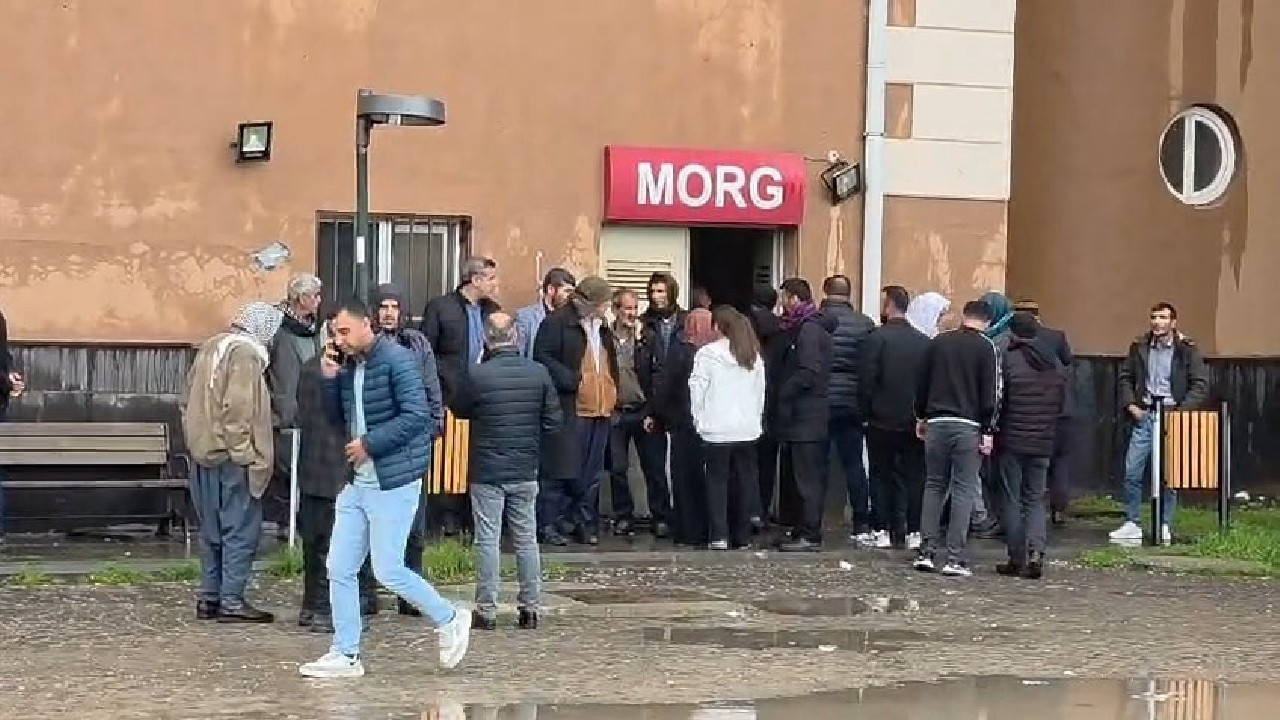 Okulun bahçesine yıldırım düştü: 2 çocuk öldü