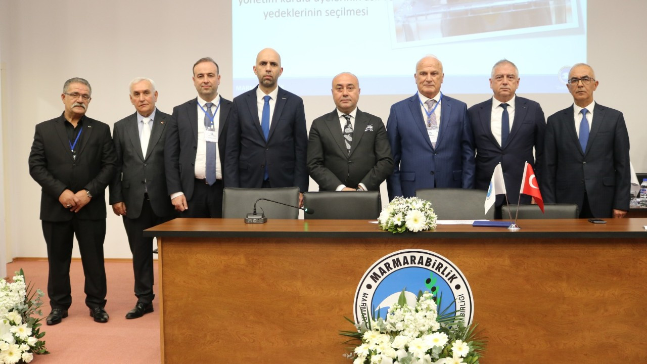 Marmarabirlik’te Ali Yıldız ve ekibi 4 yıllığına göreve seçildi